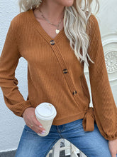 Pull tricoté décontracté de couleur unie pour femme avec boutons décorés